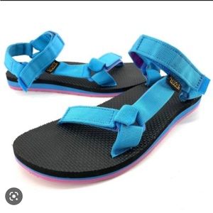 Women’s teva sandals